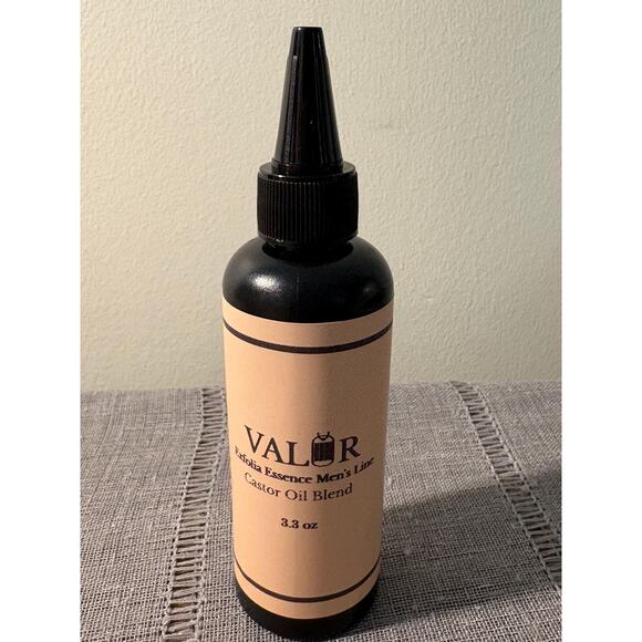 Exfolia Essence and Valor Castor Oil Hair Blend - Picture 2 of 8
